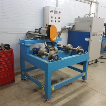 Grinding machine for pellet press matrix